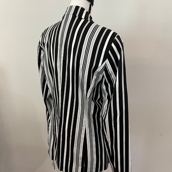 Jacket - Picture 4 of 4